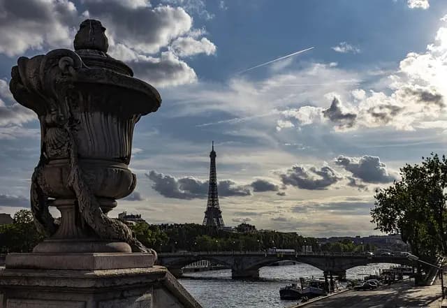 Fascinating Historical Tours: A Comprehensive Buying Guide