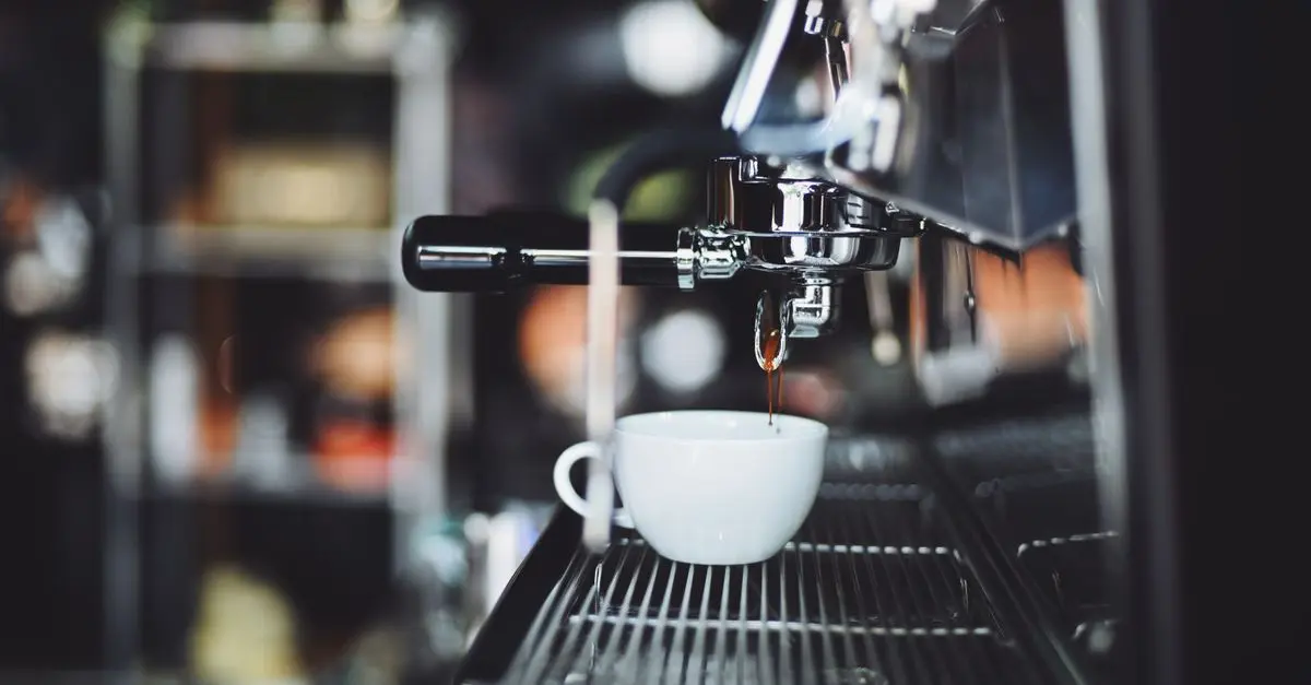 Guide Complet pour l'Entretien de votre Machine Expresso