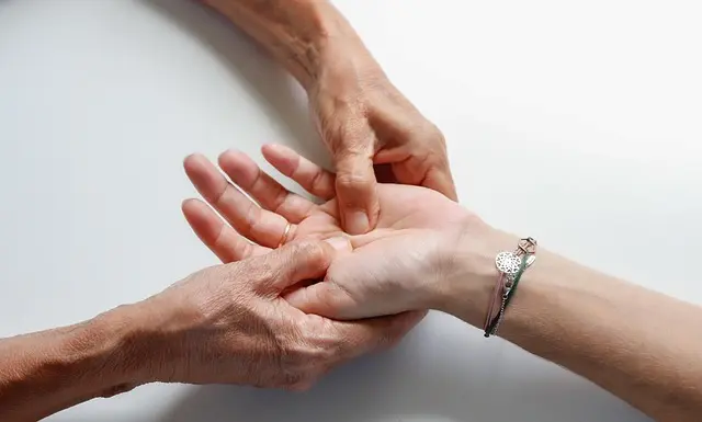 Guide Technique Bracelets : Comprendre les Matériaux et Styles