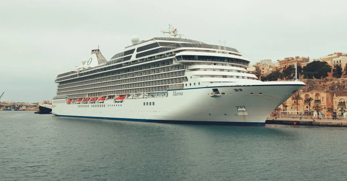 Essential Cruise Travel Tips for First-Timers